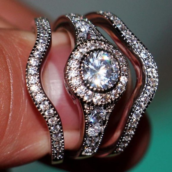 NEW 18K White Gold Diamond Halo 3 PC Ring Set - Picture 3 of 7